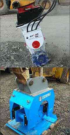 Fresadora de concreto Erkat e compactador estaqueador vibratrio Estapac, da Getefer - 