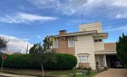 Casa em Condomínio, 4 Quartos, 2 Vagas, 2 Suites