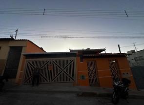 Casa, 3 Quartos, 2 Vagas, 1 Suite para alugar em Centro, Nepomuceno, MG valor de R$ 3.750,00 no Lugar Certo