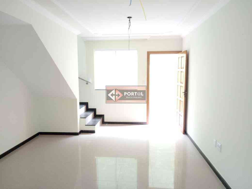 Casa com 2 quartos à venda no bairro Mantiqueira, 78m²