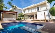 Casa em Condomínio, 4 Quartos, 4 Vagas, 3 Suites